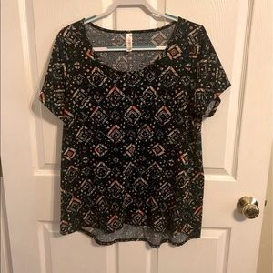 XL LulaRoe Classic T